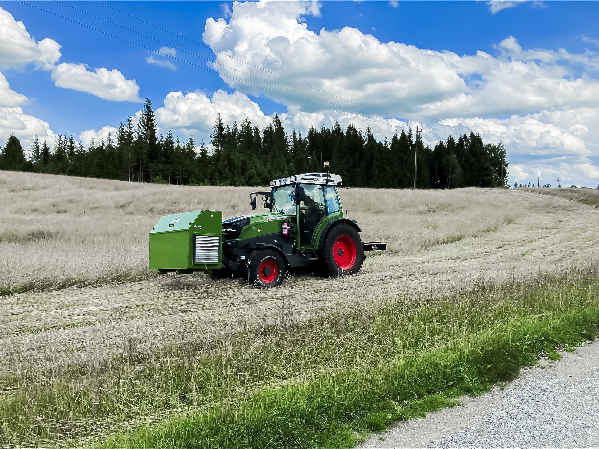 Fuel cell manufacturer Blue World Technologies in collaboration with AGCO  Power on electric Fendt tractor to run on methanol - Blue World Technologies